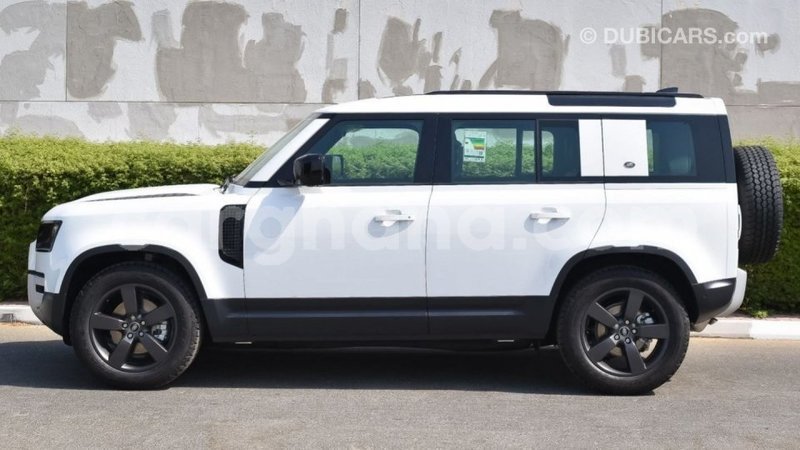 Big with watermark land rover defender ashanti import dubai 56432