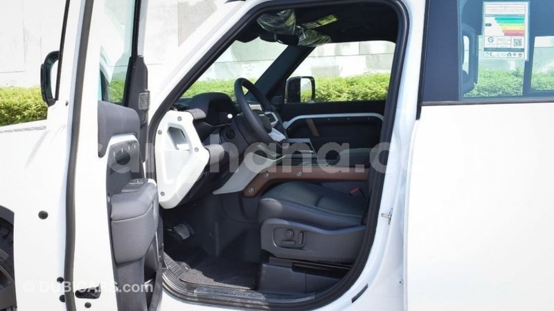 Big with watermark land rover defender ashanti import dubai 56432