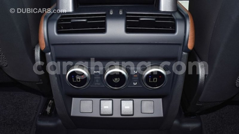 Big with watermark land rover defender ashanti import dubai 56432