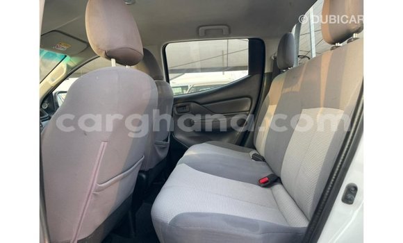 Sayi Imported Mitsubishi L200 White Mota in Import - Dubai a Ashanti Sayi Imported Mitsubishi L200 White Mota in Import - Dubai a Ashanti