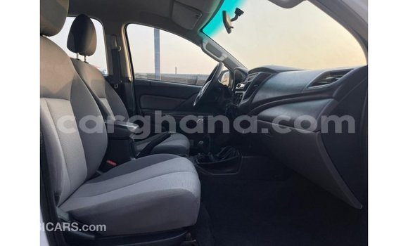 Sayi Imported Mitsubishi L200 White Mota in Import - Dubai a Ashanti Sayi Imported Mitsubishi L200 White Mota in Import - Dubai a Ashanti