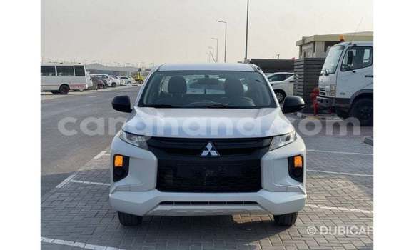 Ra Imported Mitsubishi L200 funfun Ọkọ̀ in Import - Dubai ni Ashanti Ra Imported Mitsubishi L200 funfun Ọkọ̀ in Import - Dubai ni Ashanti