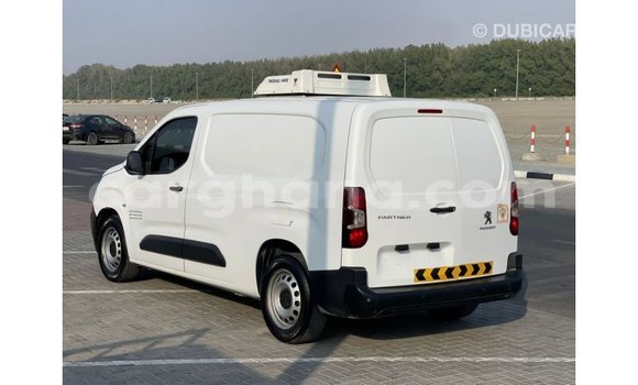 Ra Imported Peugeot Partner funfun Ọkọ̀ in Import - Dubai ni Ashanti Ra Imported Peugeot Partner funfun Ọkọ̀ in Import - Dubai ni Ashanti
