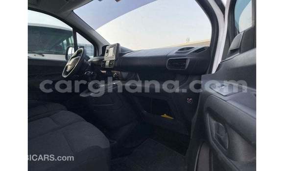 Ra Imported Peugeot Partner funfun Ọkọ̀ in Import - Dubai ni Ashanti Ra Imported Peugeot Partner funfun Ọkọ̀ in Import - Dubai ni Ashanti