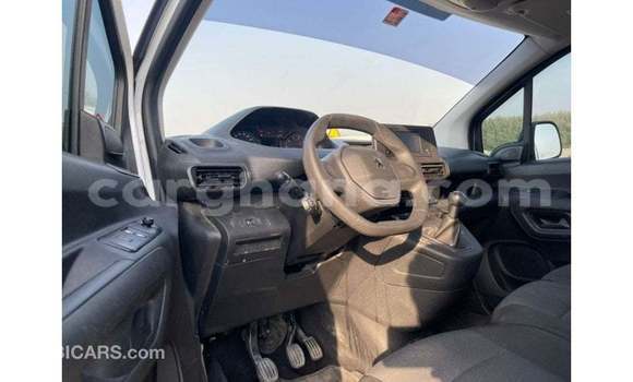 Ra Imported Peugeot Partner funfun Ọkọ̀ in Import - Dubai ni Ashanti Ra Imported Peugeot Partner funfun Ọkọ̀ in Import - Dubai ni Ashanti