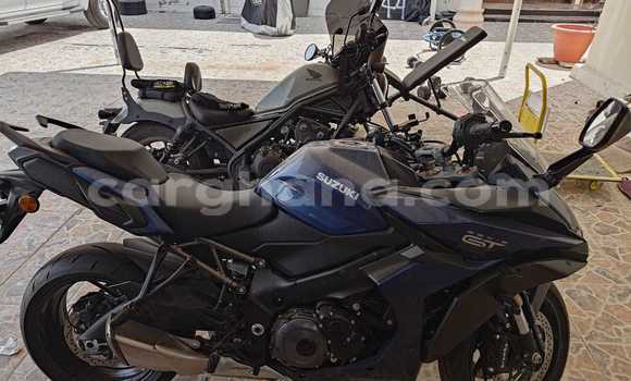 Buy Used Suzuki GSX Blue Bike in Accra in Greater Accra