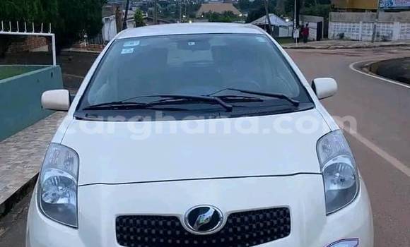 Ra Àlòkù Toyota Vitz funfun Ọkọ̀ in Sekondi–Takoradi Metropolitan ni Oorun
