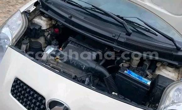 Ra Àlòkù Toyota Vitz funfun Ọkọ̀ in Sekondi–Takoradi Metropolitan ni Oorun Ra Àlòkù Toyota Vitz funfun Ọkọ̀ in Sekondi–Takoradi Metropolitan ni Oorun