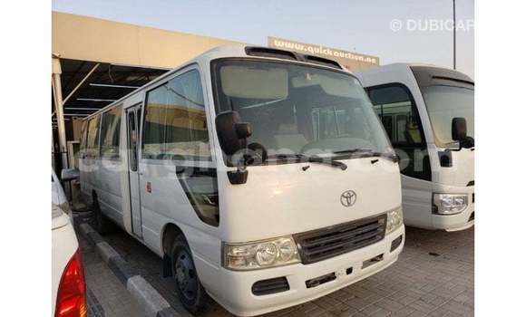 Sayi Imported Toyota Coaster White Mota in Import - Dubai a Ashanti Sayi Imported Toyota Coaster White Mota in Import - Dubai a Ashanti