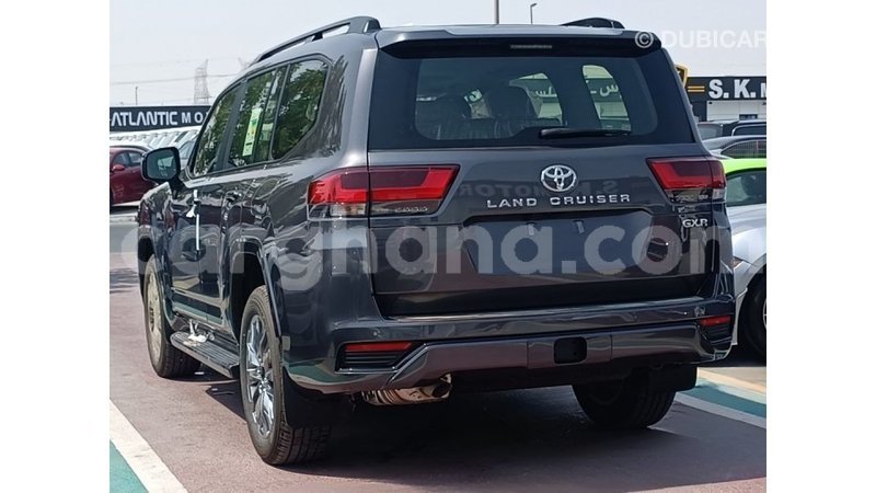 Big with watermark toyota land cruiser ashanti import dubai 56469