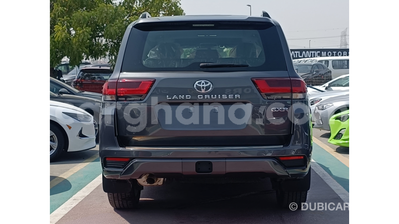 Big with watermark toyota land cruiser ashanti import dubai 56469