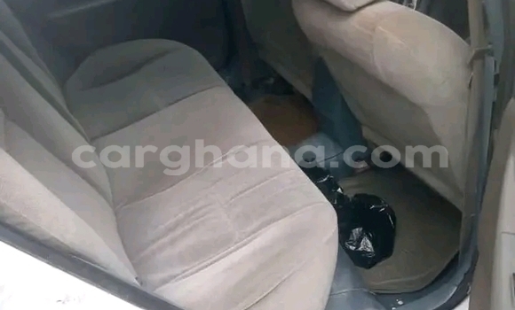 Ra Àlòkù Toyota Corolla funfun Ọkọ̀ in Accra ni Greater Accra