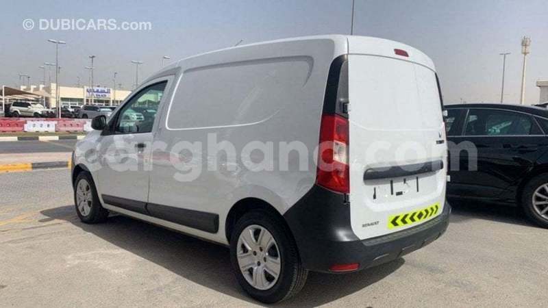 Big with watermark renault 4 ashanti import dubai 56479