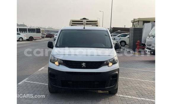 Ra Imported Peugeot Partner funfun Ọkọ̀ in Import - Dubai ni Ashanti Ra Imported Peugeot Partner funfun Ọkọ̀ in Import - Dubai ni Ashanti