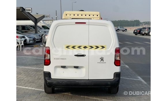 Ra Imported Peugeot Partner funfun Ọkọ̀ in Import - Dubai ni Ashanti Ra Imported Peugeot Partner funfun Ọkọ̀ in Import - Dubai ni Ashanti