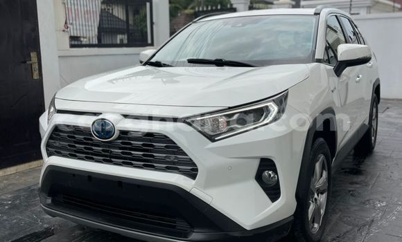 Ra Àlòkù Toyota RAV4 funfun Ọkọ̀ in Sekondi–Takoradi Metropolitan ni Oorun