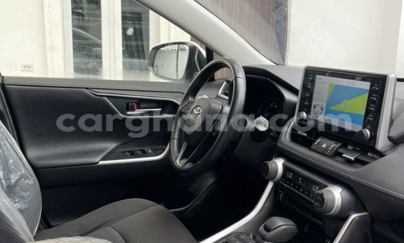 Buy Used Toyota RAV4 White Car in Sekondi–Takoradi Metropolitan in Western Buy Used Toyota RAV4 White Car in Sekondi–Takoradi Metropolitan in Western