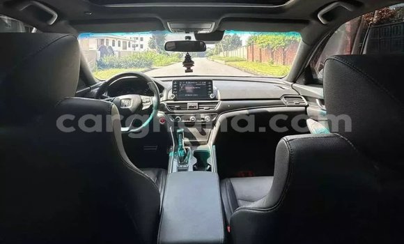 Sayi Na hannu Honda Accord White Mota in Accra a Greater Accra Sayi Na hannu Honda Accord White Mota in Accra a Greater Accra