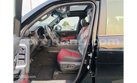 Buy Import Toyota Land Cruiser Black Car in Import - Dubai in Ashanti Buy Import Toyota Land Cruiser Black Car in Import - Dubai in Ashanti