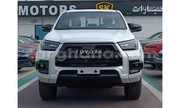 Buy Import Toyota Hilux White Car in Import - Dubai in Ashanti Buy Import Toyota Hilux White Car in Import - Dubai in Ashanti