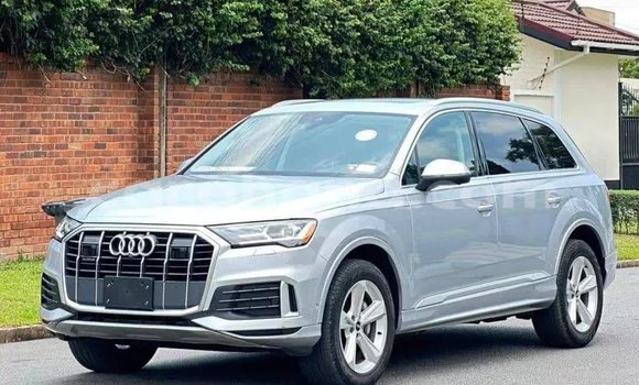 Sayi Na hannu Audi Q7 Azurfa Mota in Accra a Greater Accra Sayi Na hannu Audi Q7 Azurfa Mota in Accra a Greater Accra