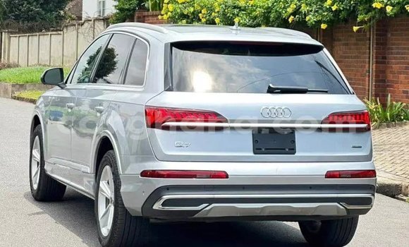 Sayi Na hannu Audi Q7 Azurfa Mota in Accra a Greater Accra Sayi Na hannu Audi Q7 Azurfa Mota in Accra a Greater Accra