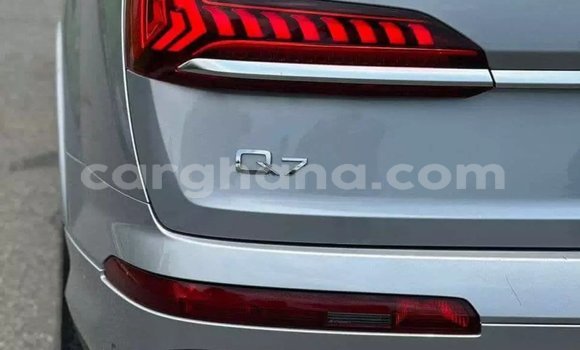 Sayi Na hannu Audi Q7 Azurfa Mota in Accra a Greater Accra Sayi Na hannu Audi Q7 Azurfa Mota in Accra a Greater Accra