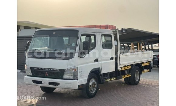 Ra Imported Mitsubishi Carisma funfun Ọkọ̀ in Import - Dubai ni Ashanti Ra Imported Mitsubishi Carisma funfun Ọkọ̀ in Import - Dubai ni Ashanti