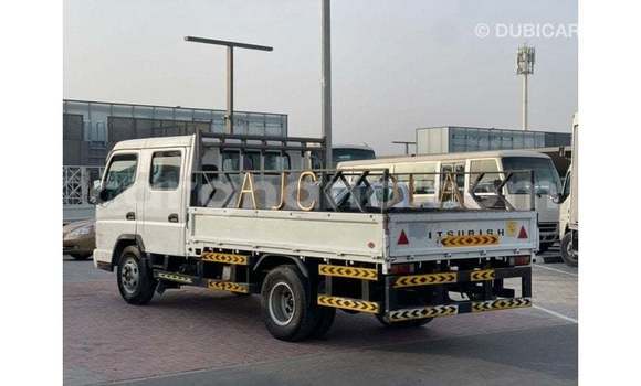 Ra Imported Mitsubishi Carisma funfun Ọkọ̀ in Import - Dubai ni Ashanti Ra Imported Mitsubishi Carisma funfun Ọkọ̀ in Import - Dubai ni Ashanti