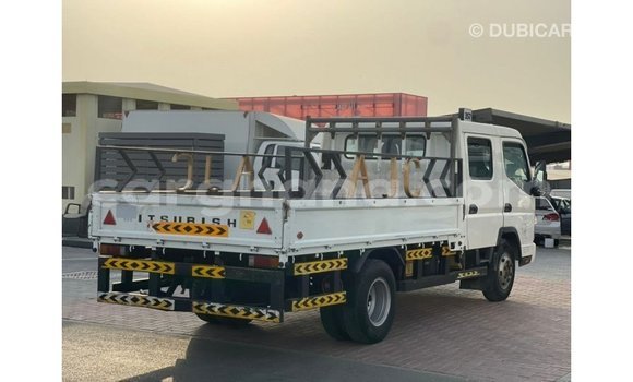 Ra Imported Mitsubishi Carisma funfun Ọkọ̀ in Import - Dubai ni Ashanti Ra Imported Mitsubishi Carisma funfun Ọkọ̀ in Import - Dubai ni Ashanti
