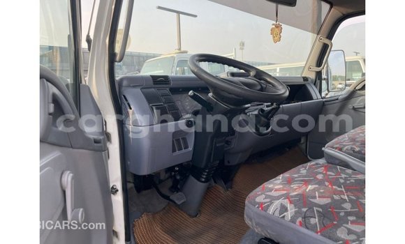 Ra Imported Mitsubishi Carisma funfun Ọkọ̀ in Import - Dubai ni Ashanti Ra Imported Mitsubishi Carisma funfun Ọkọ̀ in Import - Dubai ni Ashanti