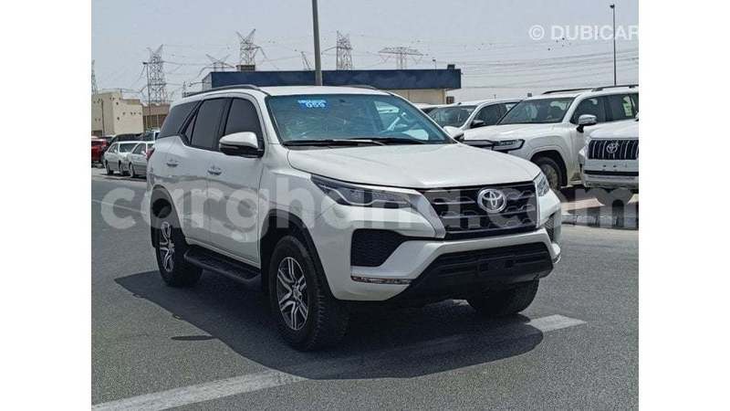 Big with watermark toyota fortuner ashanti import dubai 56524