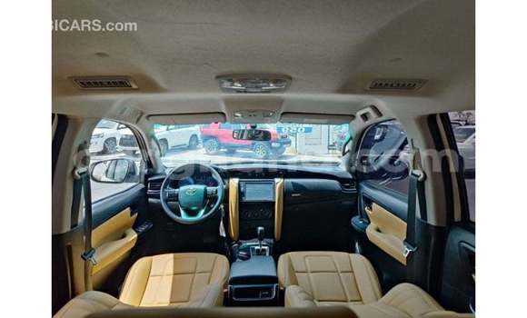 Ra Imported Toyota Fortuner funfun Ọkọ̀ in Import - Dubai ni Ashanti Ra Imported Toyota Fortuner funfun Ọkọ̀ in Import - Dubai ni Ashanti