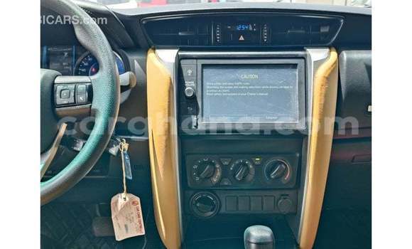 Ra Imported Toyota Fortuner funfun Ọkọ̀ in Import - Dubai ni Ashanti Ra Imported Toyota Fortuner funfun Ọkọ̀ in Import - Dubai ni Ashanti