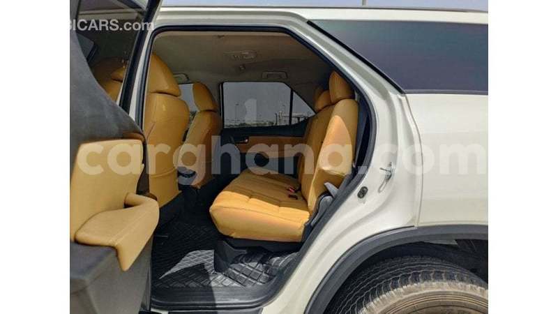 Big with watermark toyota fortuner ashanti import dubai 56524