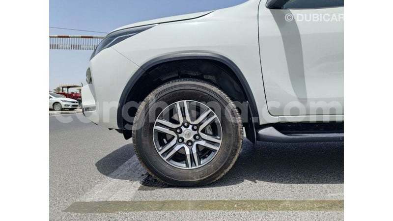 Big with watermark toyota fortuner ashanti import dubai 56524