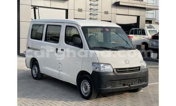 Buy Import Daihatsu Sirion White Car in Import - Dubai in Ashanti