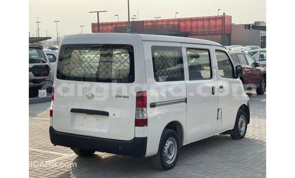 Buy Import Daihatsu Sirion White Car in Import - Dubai in Ashanti Buy Import Daihatsu Sirion White Car in Import - Dubai in Ashanti