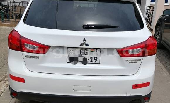 Sayi Na hannu Mitsubishi Outlander White Mota in Accra a Greater Accra Sayi Na hannu Mitsubishi Outlander White Mota in Accra a Greater Accra