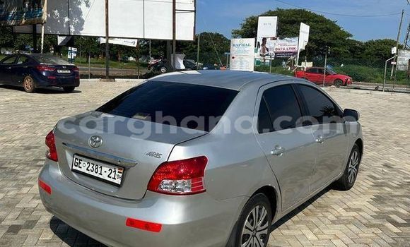 Sayi Na hannu Toyota Yaris White Mota in Accra a Greater Accra Sayi Na hannu Toyota Yaris White Mota in Accra a Greater Accra
