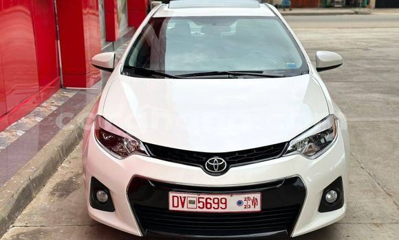 Buy Used Toyota Corolla White Car in Accra in Greater Accra