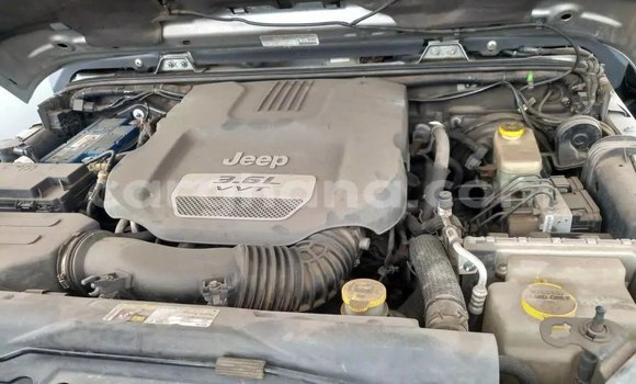 Sayi Na hannu Jeep Wrangler Azurfa Mota in Accra a Greater Accra Sayi Na hannu Jeep Wrangler Azurfa Mota in Accra a Greater Accra