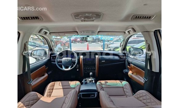 Buy Import Toyota Fortuner White Car in Import - Dubai in Ashanti Buy Import Toyota Fortuner White Car in Import - Dubai in Ashanti