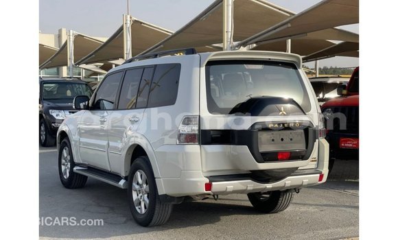 Sayi Imported Mitsubishi Pajero White Mota in Import - Dubai a Ashanti Sayi Imported Mitsubishi Pajero White Mota in Import - Dubai a Ashanti