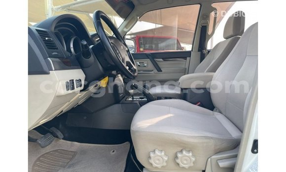 Sayi Imported Mitsubishi Pajero White Mota in Import - Dubai a Ashanti Sayi Imported Mitsubishi Pajero White Mota in Import - Dubai a Ashanti