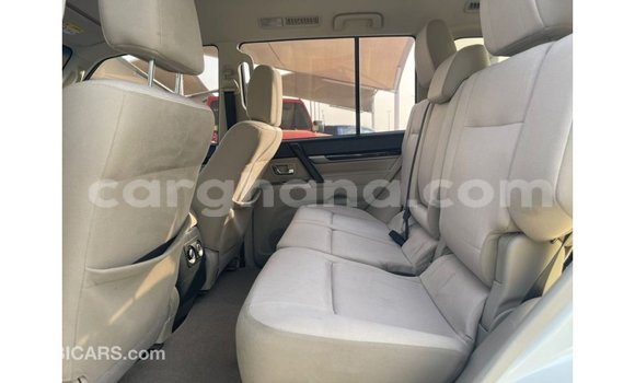Sayi Imported Mitsubishi Pajero White Mota in Import - Dubai a Ashanti Sayi Imported Mitsubishi Pajero White Mota in Import - Dubai a Ashanti