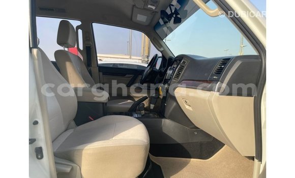 Sayi Imported Mitsubishi Pajero White Mota in Import - Dubai a Ashanti Sayi Imported Mitsubishi Pajero White Mota in Import - Dubai a Ashanti