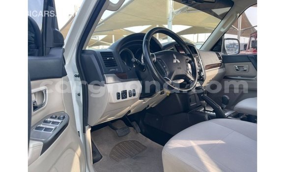 Sayi Imported Mitsubishi Pajero White Mota in Import - Dubai a Ashanti Sayi Imported Mitsubishi Pajero White Mota in Import - Dubai a Ashanti