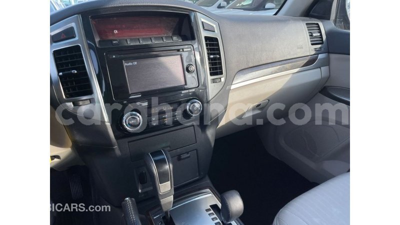 Big with watermark mitsubishi pajero ashanti import dubai 56601