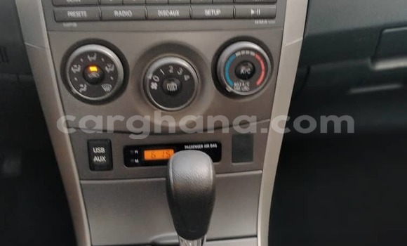 Sayi Na hannu Toyota Corolla Azurfa Mota in Sekondi–Takoradi Metropolitan a Yamma Sayi Na hannu Toyota Corolla Azurfa Mota in Sekondi–Takoradi Metropolitan a Yamma